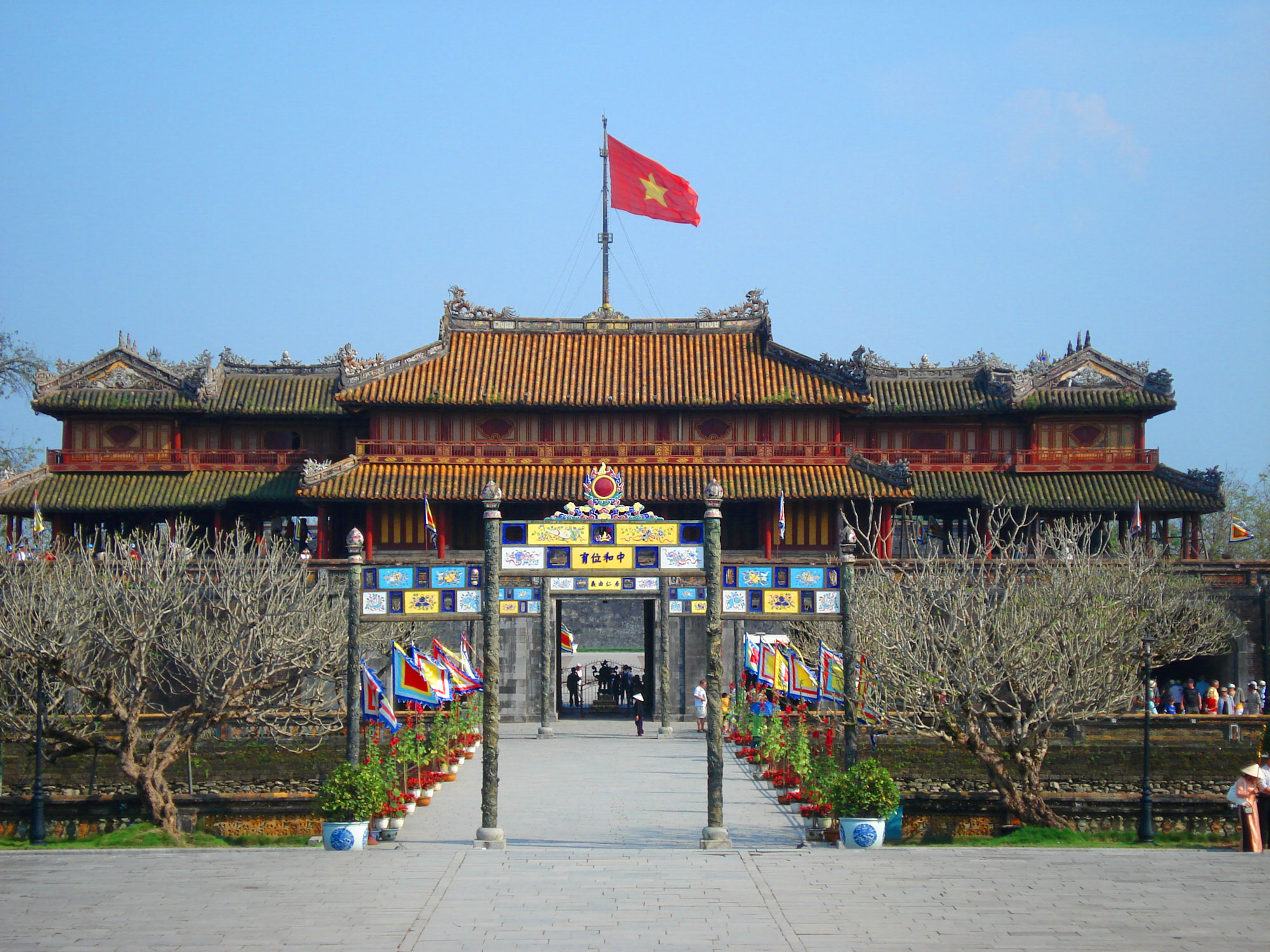 Thua Thien-Hue expects to receive 2 5–3 million tourists in 2013